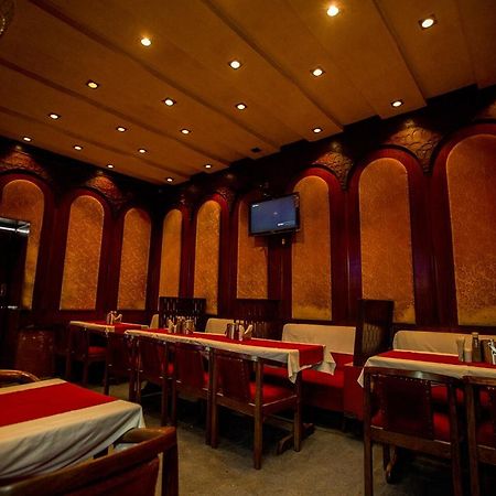 Deep Hotel Lucknow Dış mekan fotoğraf