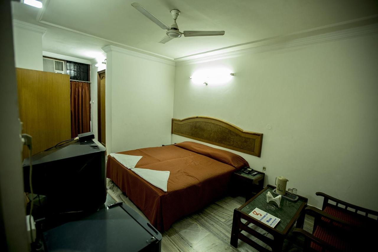 Deep Hotel Lucknow Dış mekan fotoğraf